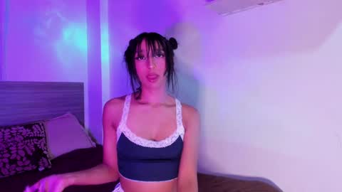 Luna Dulk online show from January 6, 2025, 10:57 am