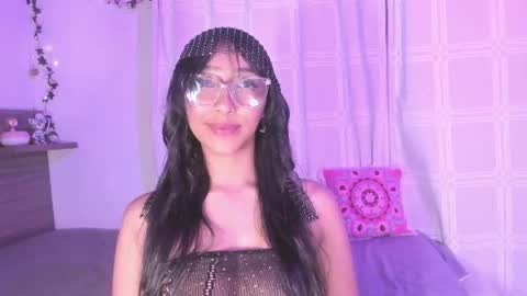 Luna Dulk online show from September 15, 2025, 9:53 am