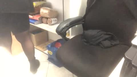 Mary... online show from April 13, 2026, 1:27 pm