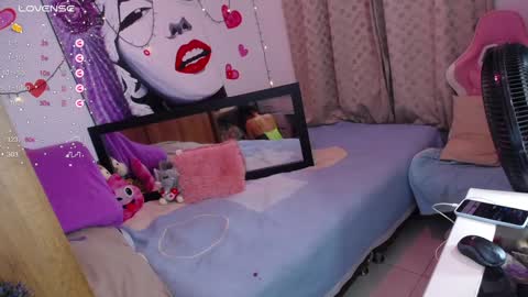 Marillyn  online show from January 31, 2025, 8:01 am