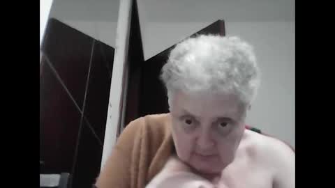 marilu64 online show from May 3, 2026, 6:14 pm