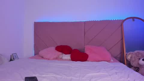 Marily Daniela online show from November 28, 2025, 2:14 am