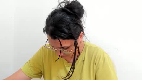 Snapshot of marilyn_garcia chatting on September 17, 2025, 4:41 pm MARILYN SEXY online show from September 17, 2025, 4:41 pm