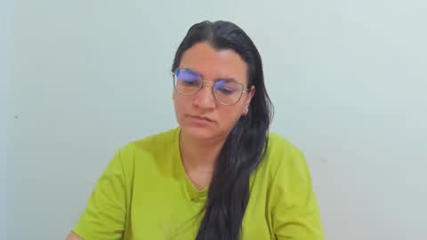 Snapshot of marilyn_garcia chatting on September 30, 2025, 2:22 pm MARILYN SEXY online show from September 30, 2025, 2:22 pm