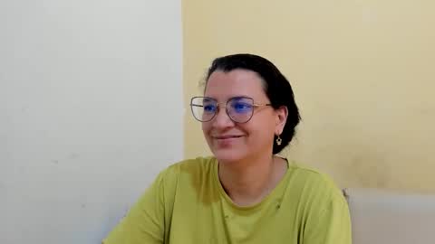 Snapshot of marilyn_garcia chatting on February 11, 2026, 5:18 pm MARILYN SEXY online show from February 11, 2026, 5:18 pm