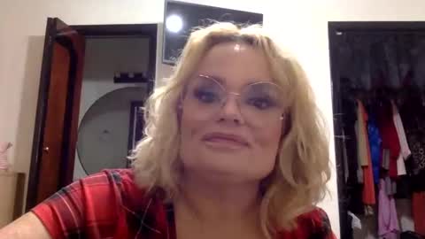 marilynannmore online show from February 16, 2025, 2:20 am