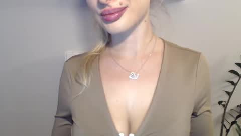 Snapshot of marilyndevilish chatting on December 13, 2024, 11:39 pm MarilynDevilish online show from December 13, 2024, 11:39 pm