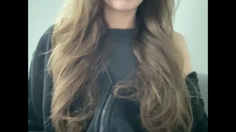 Snapshot of marinalovenow chatting on October 7, 2025, 7:38 am Marina online show from October 7, 2025, 7:38 am