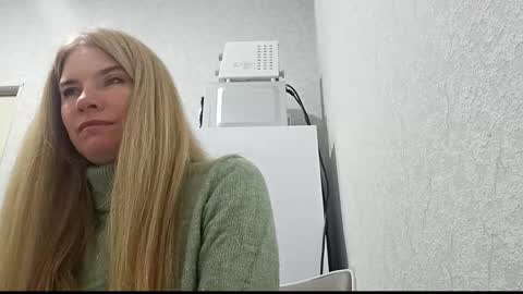 Emma online show from October 1, 2025, 8:09 am