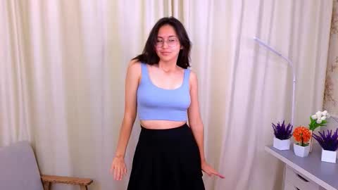 Snapshot of marindavanwagenen chatting on September 10, 2025, 3:50 am Lola online show from September 10, 2025, 3:50 am