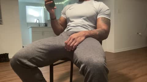 Snapshot of marineguyk19 chatting on December 16, 2025, 6:57 pm Z online show from December 16, 2025, 6:57 pm