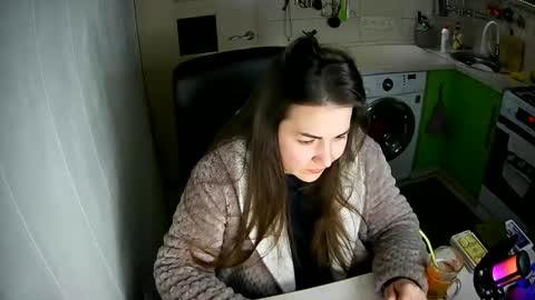 MarinettaQhot online show from February 24, 2025, 12:09 am
