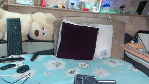 marinka_ online show from March 7, 2025, 3:28 pm