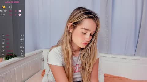 Alivia. online show from December 4, 2024, 12:36 pm