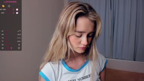 Alivia. online show from December 7, 2024, 6:10 am