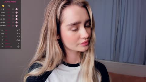 Alivia. online show from December 15, 2024, 9:35 am