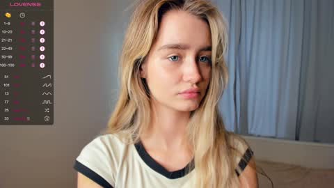 Alivia. online show from December 22, 2024, 8:27 am