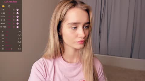 Alivia. online show from December 28, 2024, 6:17 am