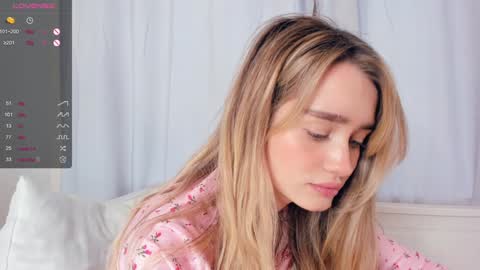 Alivia. online show from January 7, 2025, 9:07 am