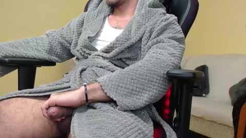 marioslim online show from December 31, 2024, 4:25 pm