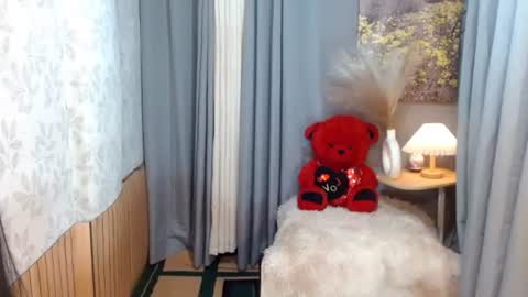 Snapshot of mariposa_911 chatting on March 4, 2026, 10:38 pm LEAH online show from March 4, 2026, 10:38 pm