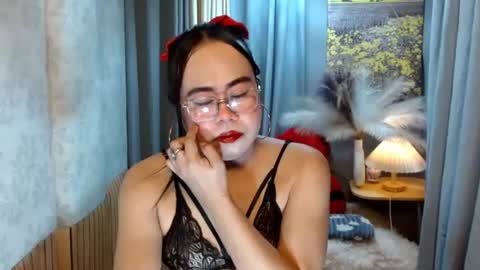 LEAH online show from June 6, 2026, 3:28 pm