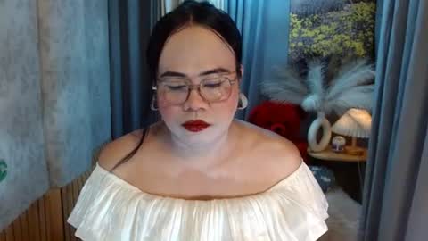 LEAH online show from June 21, 2026, 5:37 pm
