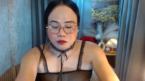 LEAH online show from June 23, 2026, 6:06 pm