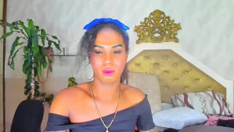 Nathaly online show from March 8, 2025, 2:01 am