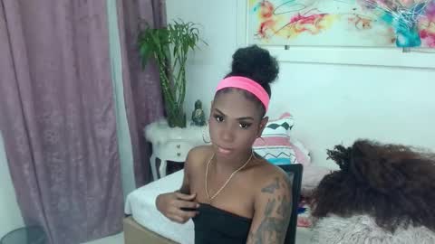 Nathaly online show from November 25, 2025, 3:12 pm