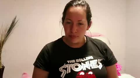 MARIPOSAhot33 online show from September 9, 2025, 10:31 pm