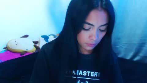 Snapshot of marisajara_ chatting on December 10, 2024, 2:05 am marisa online show from December 10, 2024, 2:05 am