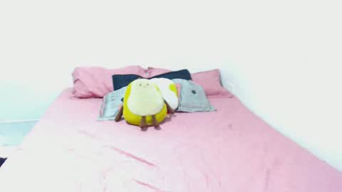 Snapshot of marisajara_ chatting on November 22, 2025, 7:35 pm marisa online show from November 22, 2025, 7:35 pm