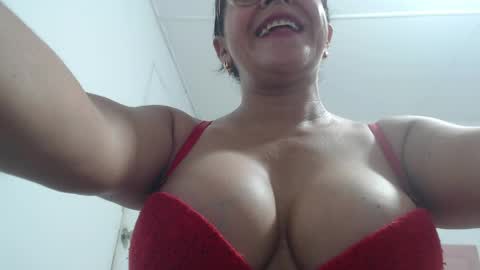 Snapshot of mariska_69 chatting on April 10, 2026, 1:16 pm mariska_69 online show from April 10, 2026, 1:16 pm