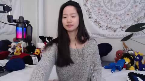 MarissaPeach online show from November 7, 2025, 1:22 pm