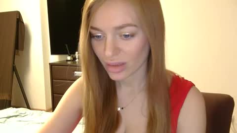 Snapshot of mariwell chatting on April 12, 2026, 12:37 am mariwell online show from April 12, 2026, 12:37 am