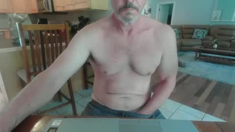 Mark online show from September 8, 2025, 5:23 pm