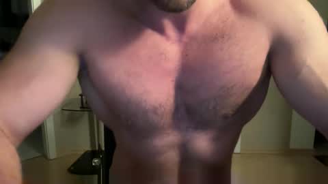 mark9222222 online show from October 7, 2025, 8:17 pm