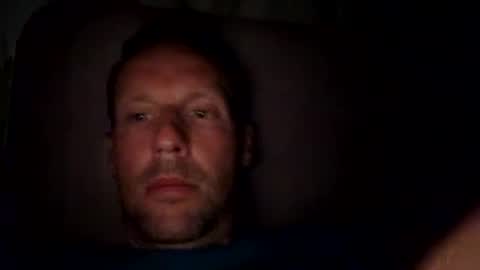 Snapshot of mark__39 chatting on September 14, 2025, 10:42 pm Mark online show from September 14, 2025, 10:42 pm