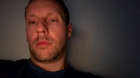 Snapshot of mark__39 chatting on October 16, 2025, 8:54 pm Mark online show from October 16, 2025, 8:54 pm