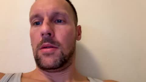 Mark online show from November 21, 2025, 12:48 pm