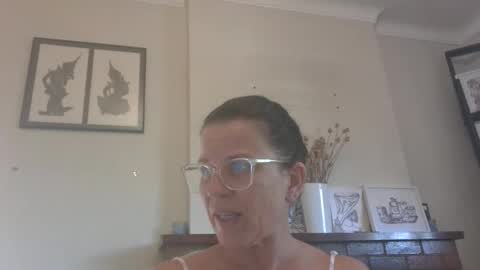 mark_and_lola online show from December 4, 2025, 11:24 pm