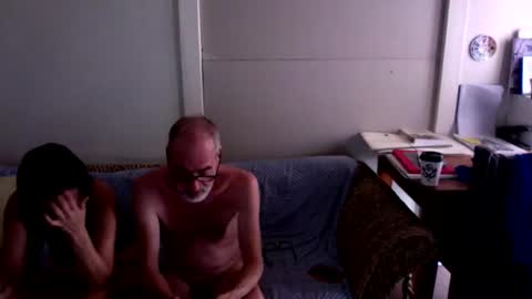 mark_and_lola online show from February 1, 2026, 10:41 pm