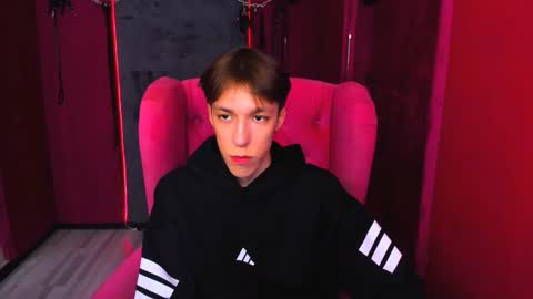 Snapshot of mark_branston chatting on October 20, 2025, 10:49 am Mark online show from October 20, 2025, 10:49 am