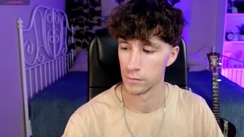 Snapshot of mark_caron chatting on September 21, 2025, 9:05 pm mark_caron online show from September 21, 2025, 9:05 pm