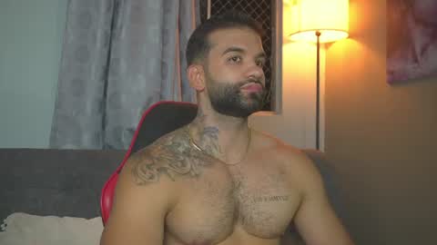 Snapshot of mark_hazze chatting on August 8, 2026, 12:24 am Mark online show from August 8, 2026, 12:24 am