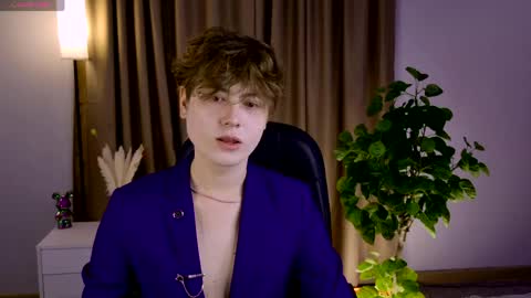 mark_ian_ online show from April 25, 2026, 2:14 pm