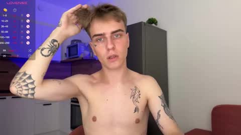 Snapshot of mark_lovrov chatting on October 11, 2025, 11:20 am Mark 3 online show from October 11, 2025, 11:20 am