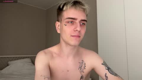 Snapshot of mark_lovrov chatting on March 13, 2026, 1:07 pm Mark 3 online show from March 13, 2026, 1:07 pm