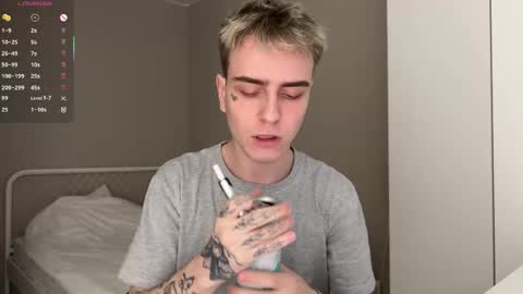 Snapshot of mark_lovrov chatting on March 17, 2026, 12:19 pm Mark 3 online show from March 17, 2026, 12:19 pm